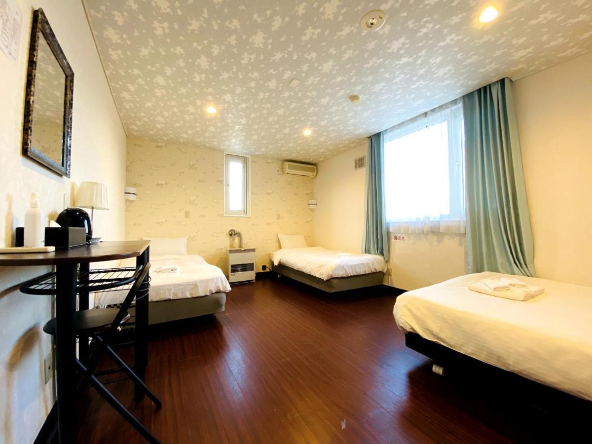 Petit Hotel Melon Nakafurano מראה חיצוני תמונה