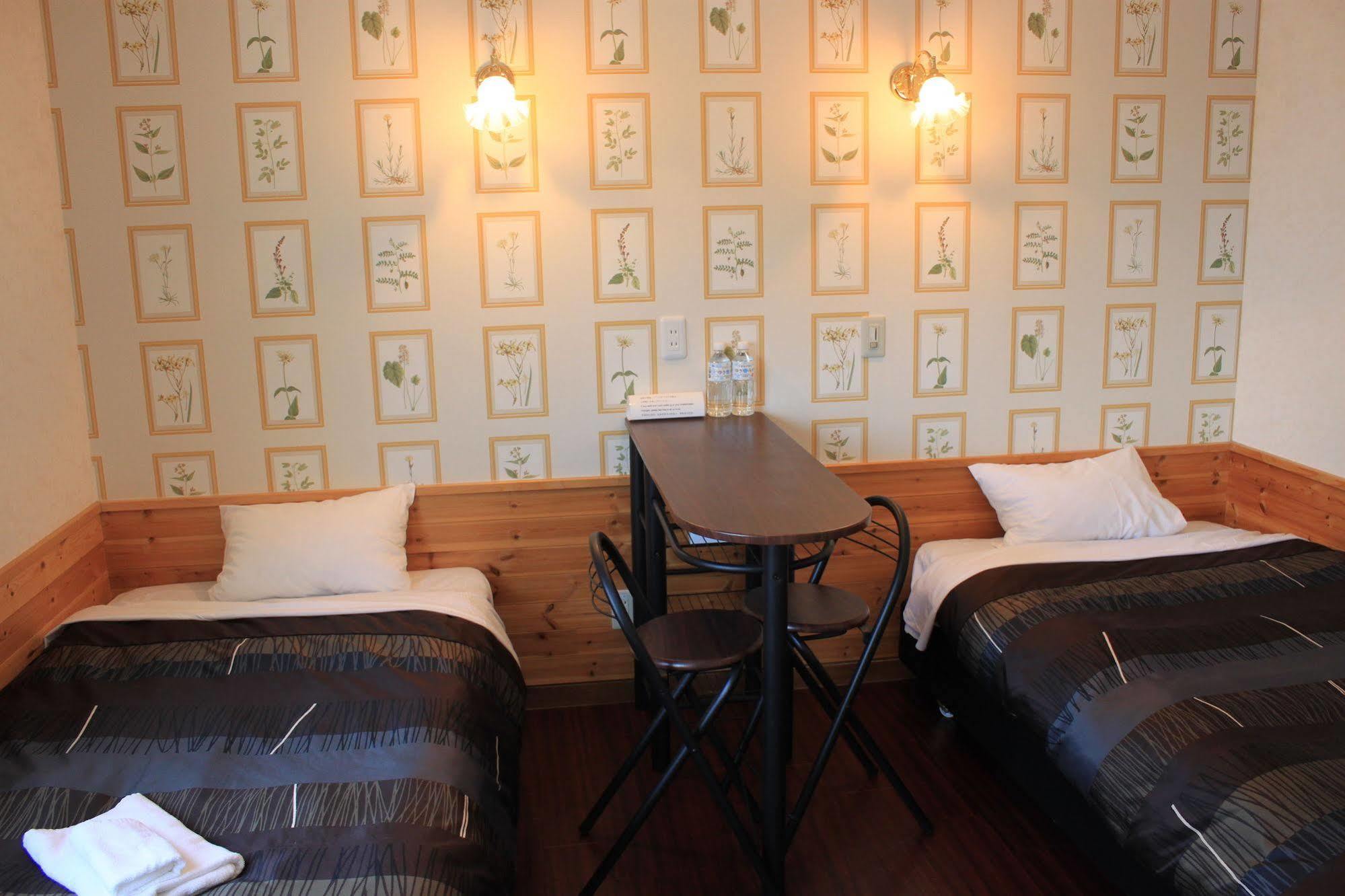 Petit Hotel Melon Nakafurano מראה חיצוני תמונה